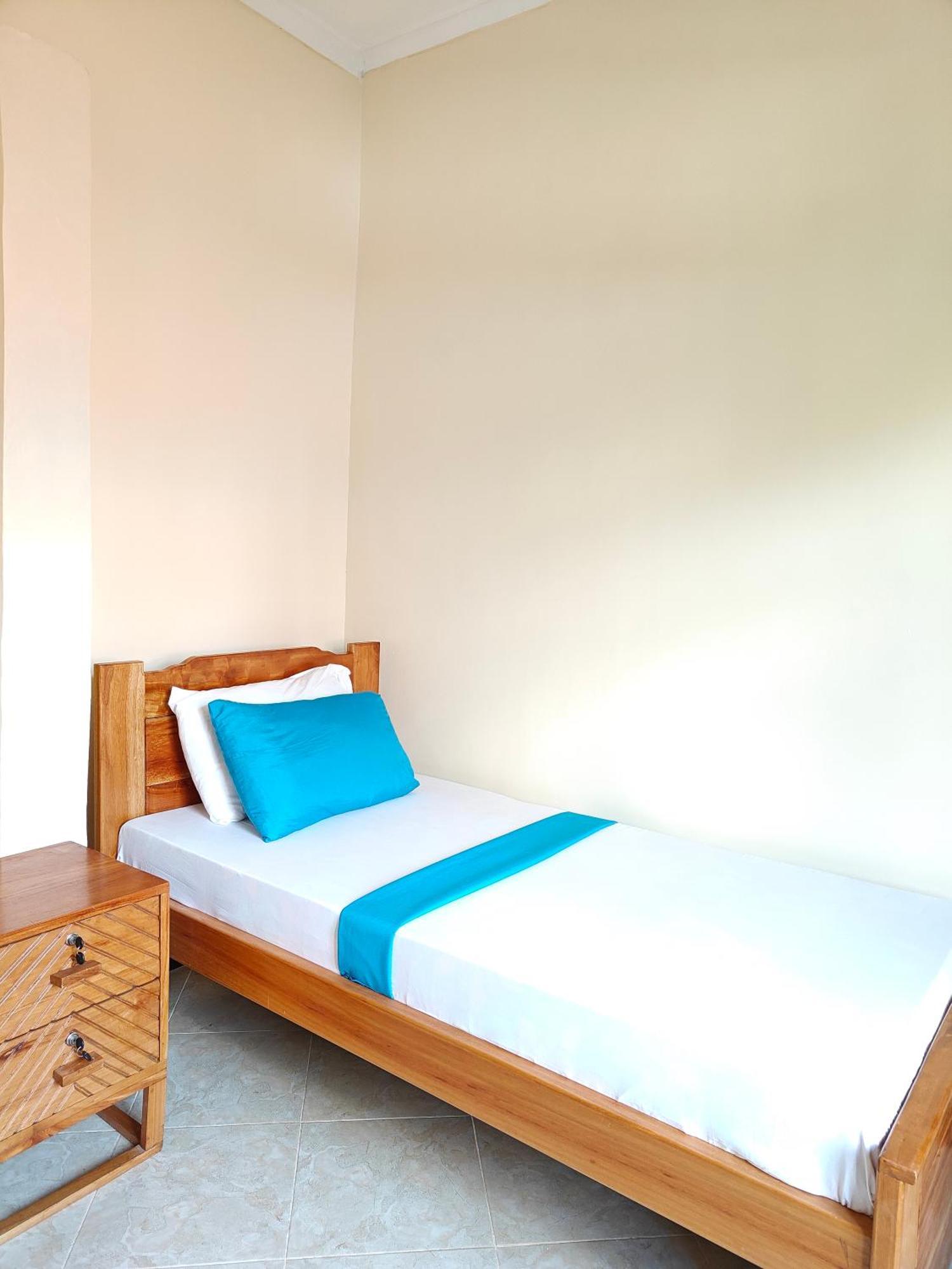 Hostel Kiliwood Moshi Exterior photo
